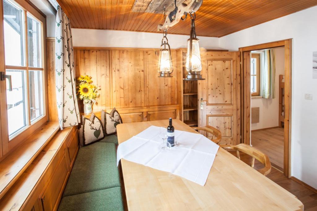 Chalet Appartement Alpenherz Saalbach-Hinterglemm Oda fotoğraf
