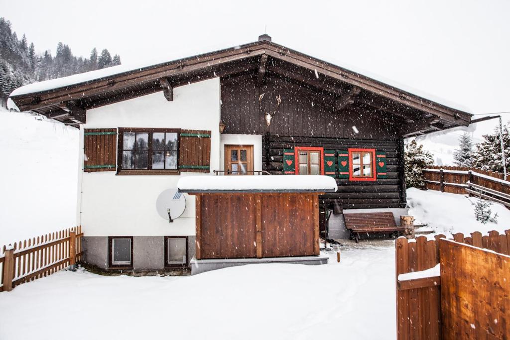 Chalet Appartement Alpenherz Saalbach-Hinterglemm Oda fotoğraf